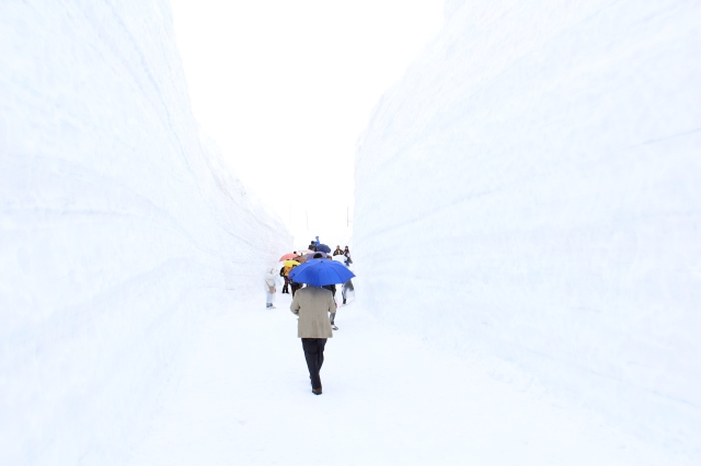 Snow Wall, Toyama.